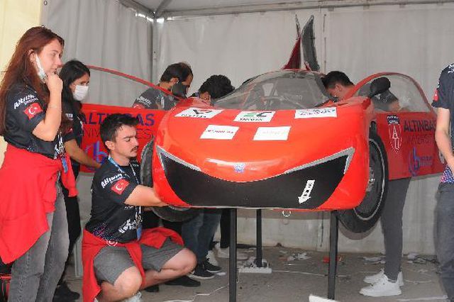 elektrikli arac yarislarinda altinbas univers 14376935 o