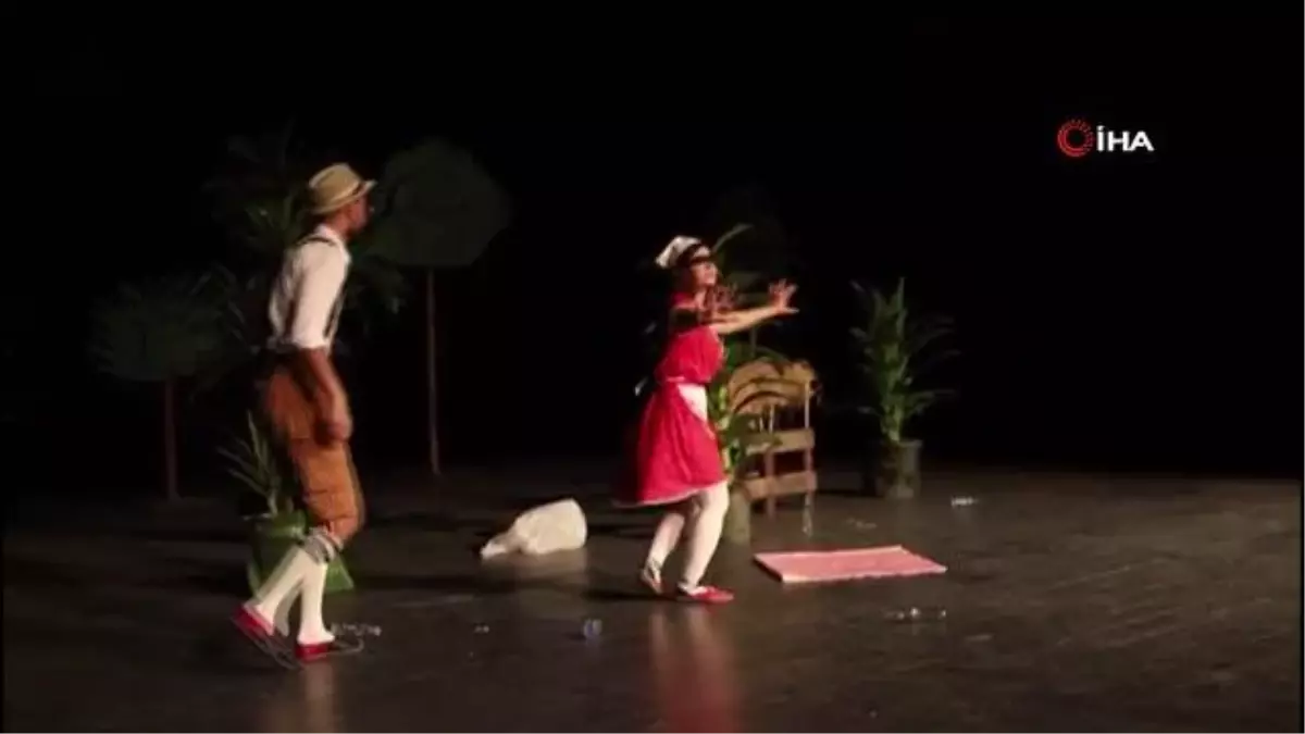 'Hansel ve Gretel'in orman maceraları' oyunu büyük başarı yakaladı