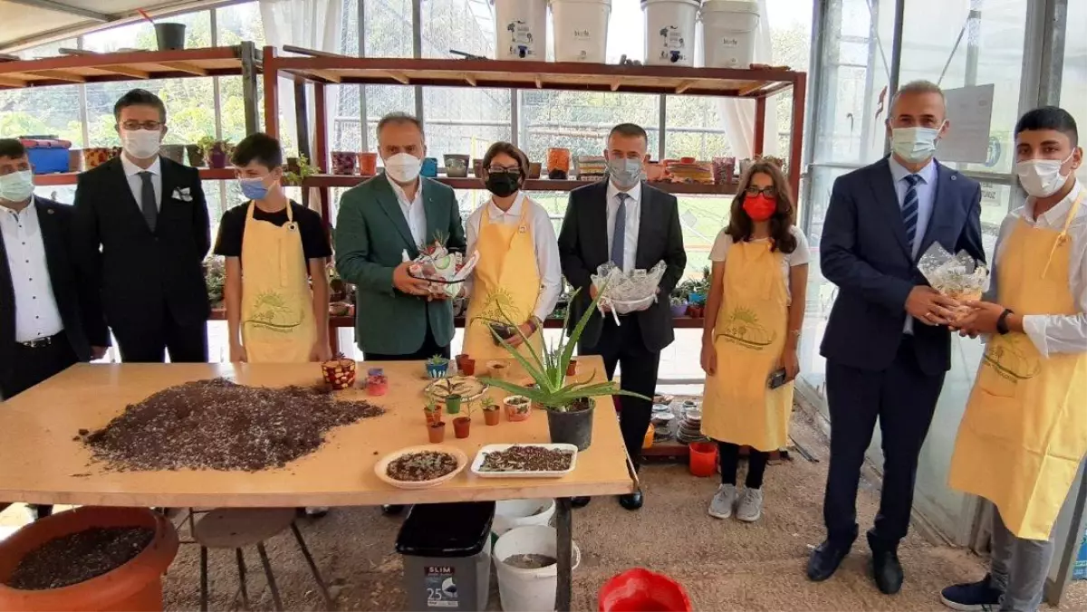 İL MİLLÎ EĞİTİM MÜDÜRÜ BÜLENT ALTINTAŞ VE BÜYÜKŞEHİR BELEDİYE BAŞKANI ALİNUR AKTAŞ ÖZEL ÖĞRENCİLERİN HEYECANINA ORTAK OLDULAR
