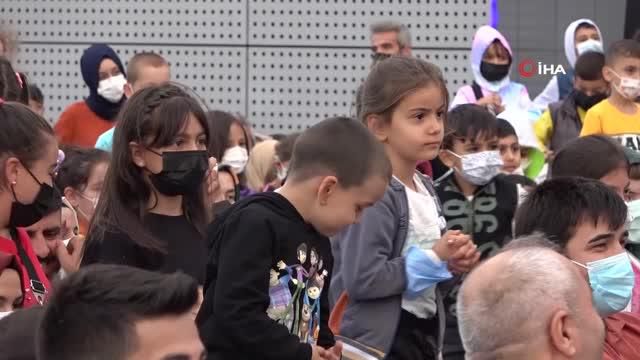 ilcedeki tum ogrencilerin okul ihtiyacini 14378715 o