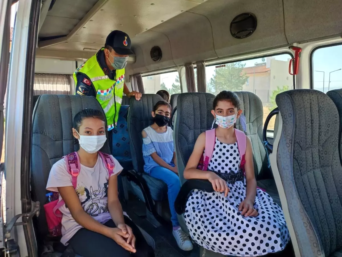 Son dakika haberi! Jandarmadan servis araçlarına sıkı denetim