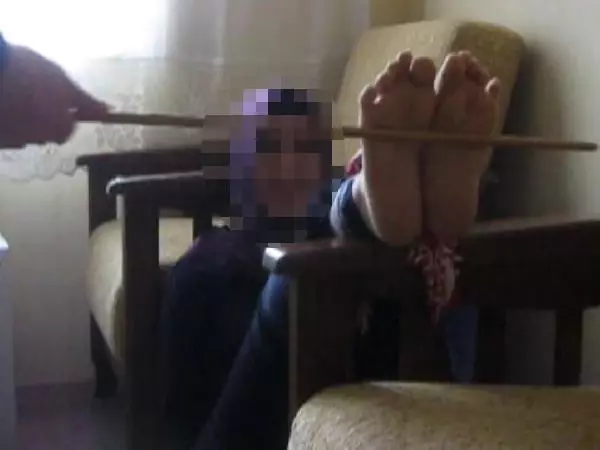 Kadınlara para verip, falakaya yatırmış