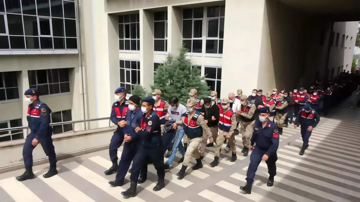 Hakim/Savcı sınavı soruşturması kapsamında 25 FETÖ şüphelisine gözaltı kararı