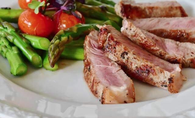 Rüyada yemek görmek ne anlama gelmektedir? Rüyada yemek yediğini görmek, rüyada yemek yemek, rüyada yemek yapmak neye işarettir? Rüyada yemek görmek ne anlama gelmektedir? Rüyada yemek yediğini görmek, rüyada yemek yemek, rüyada yemek yapmak neye işarettir?