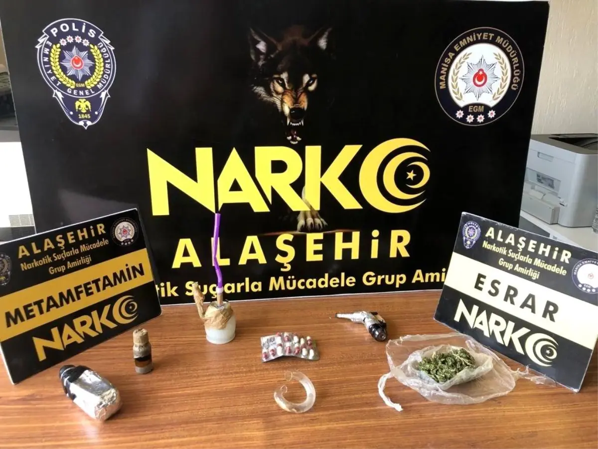 Şüphe üzerine durdurulan şahsın üzerinden uyuşturucu çıktı