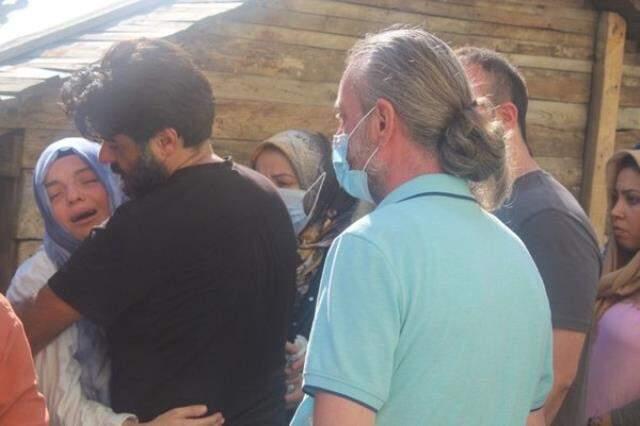 Alkollü sürücünün kurbanı olan Kaan'ın, hayali olan tıp fakültesini kazandığı ortaya çıktı Alkollü sürücünün kurbanı olan Kaan'ın, hayali olan tıp fakültesini kazandığı ortaya çıktı