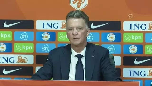 AMSTERDAM - Hollanda -Türkiye maçının ardından (Louis van Gaal)