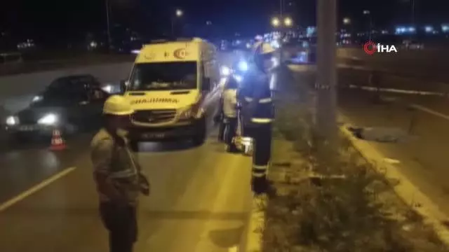 Başkent'te kaza yaptıktan sonra arkadan gelen araçları uyaran şahsa 2 otomobil çarptı