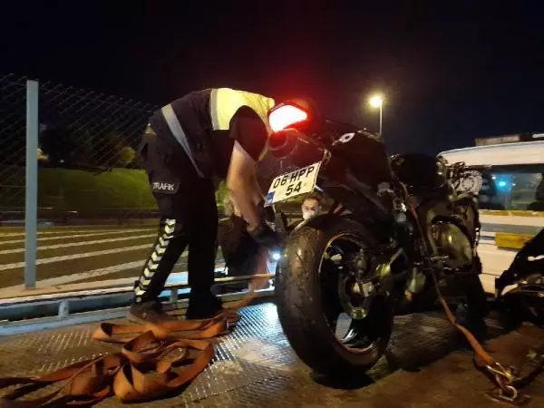 D-100 Karayolu'nda motosiklet kazası: 2 ölü