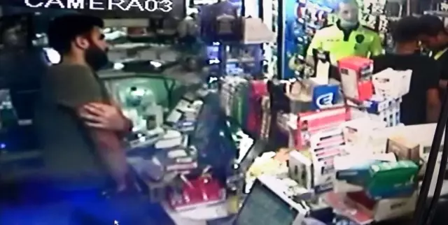 Polise bıçak çeken şüpheli bacağından vurularak etkisiz hale getirildi