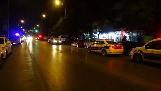 Polise bıçak çeken şüpheli bacağından vurularak etkisiz hale getirildi