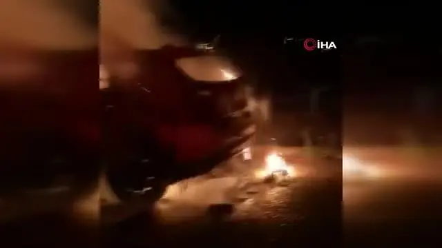 Lüks araç alevlere teslim oldu