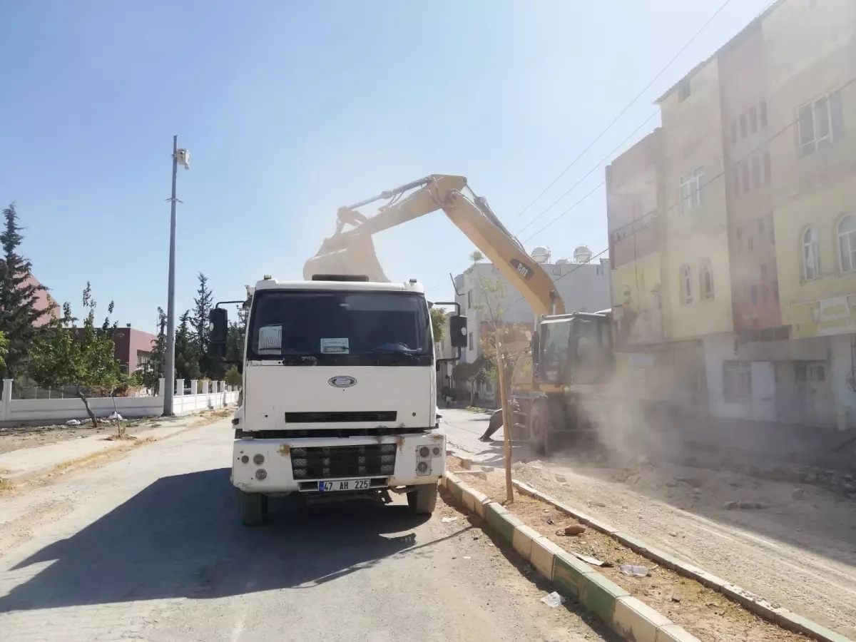 Kızıltepe Stadyum Caddesi'nde Asfaltlama Çalışmaları Başladı