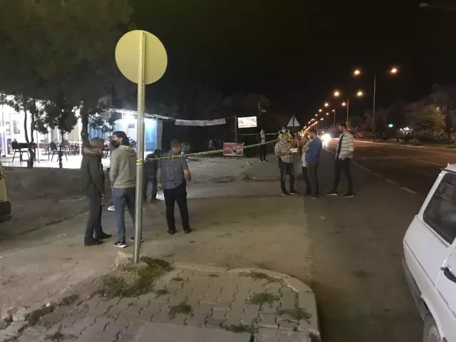 Kahvehanede çıkan silahlı kavgada 2 kişi yaralandı