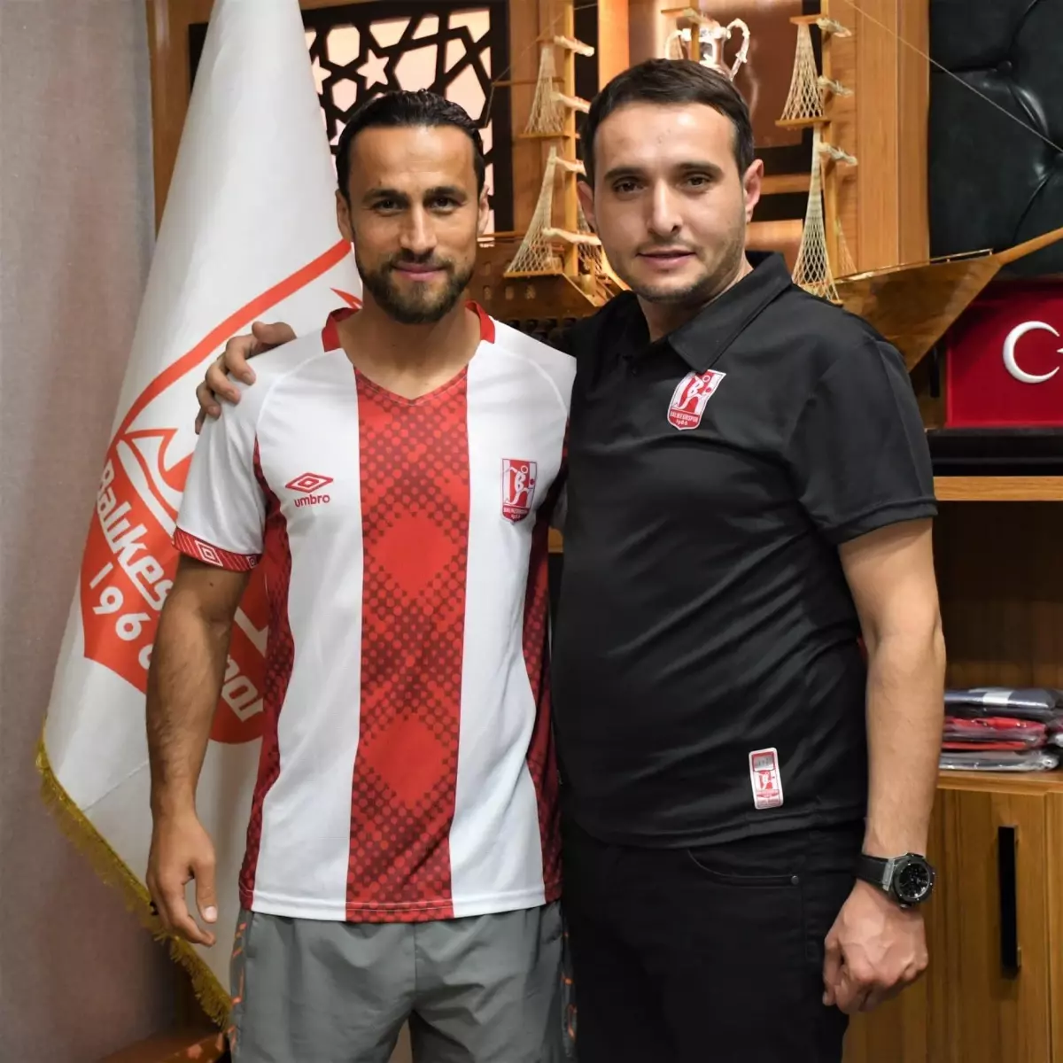Balıkesirspor 4 oyuncusuyla yeniden anlaştı