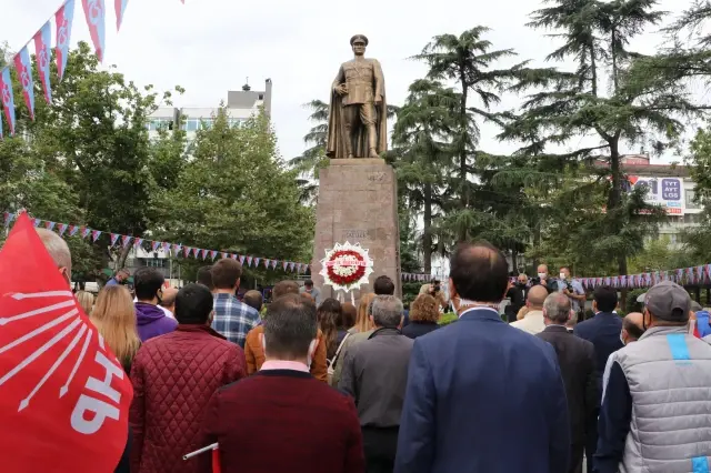 CHP'nin 98. kuruluş yıl dönümü dolayısıyla tören düzenlendi