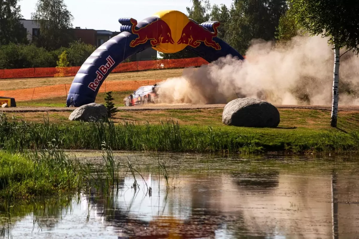 Dünya Ralli Şampiyonası'nda (WRC) heyecan Yunanistan'da yaşanıyor
