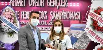 Buse Naz Çakıroğlu: Elazığ Gençlik ve Spor İl Müdürü Eren, Buse Naz Çakıroğlu ile buluştu Buse Naz Çakıroğlu: Elazığ Gençlik ve Spor İl Müdürü Eren, Buse Naz Çakıroğlu ile buluştu