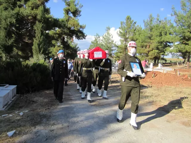Kıbrıs gazisi Remzi Yeniay, son yolculuğuna uğurlandı