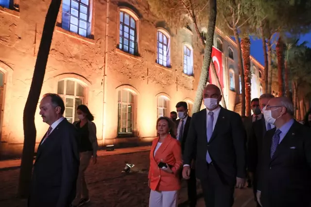 Son dakika... Bakan Ersoy, Tarihi Alsancak Monopol Fabrikası dönüşüm toplantısına katıldı