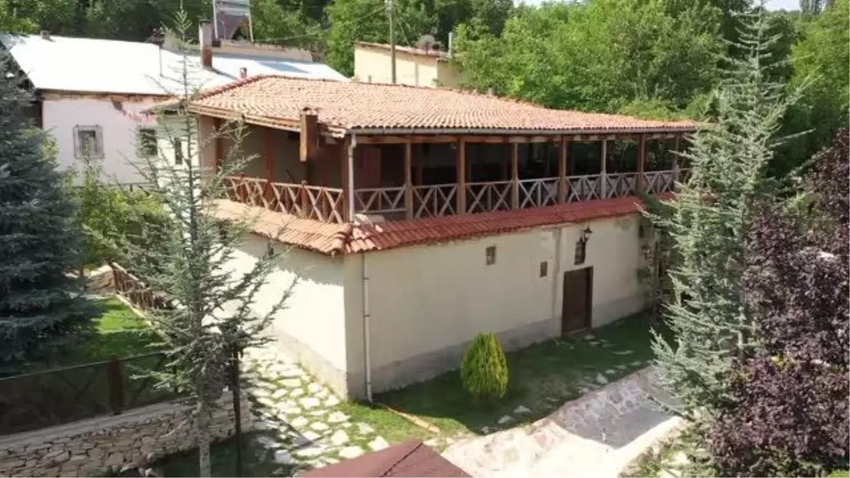Şair Hasan Hüseyin Korkmazgil'in hatıraları doğup büyüdüğü evde yaşatılıyor