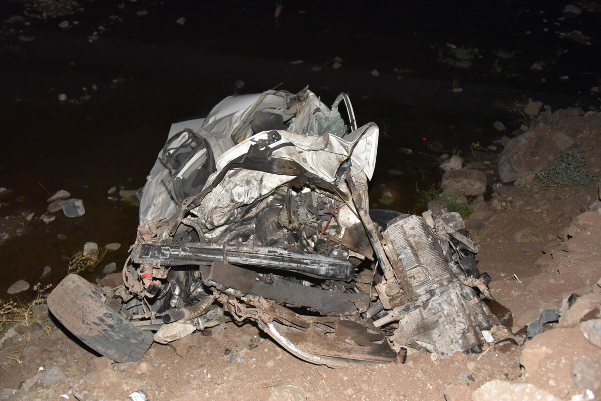 ŞANLIURFA - Köprüden düşen otomobildeki iki kardeş öldü, bir kişi yaralandı