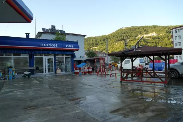 Son Dakika | Telefon çalınca yıkılmak üzere olan köprüdeki 200 kişiyi ölümden kurtardı