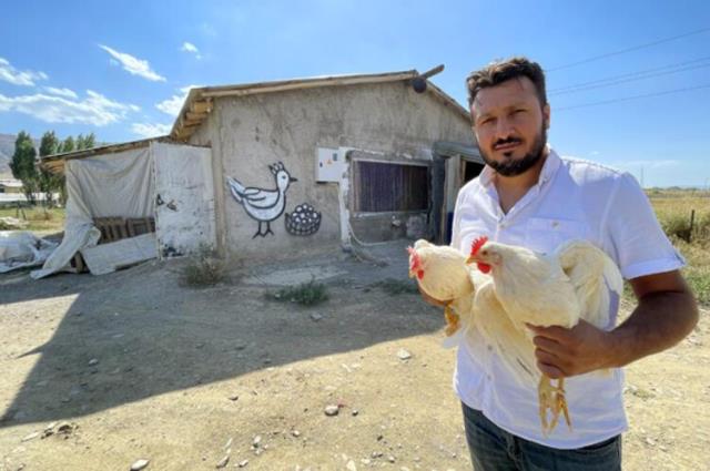Annesini örnek aldı, 15 bin tavuklu çiftlik sahibi oldu! Günlük kazancı 14 bin lira