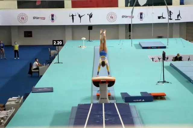 Artistik Cimnastik Dünya Challenge Kupası başladı