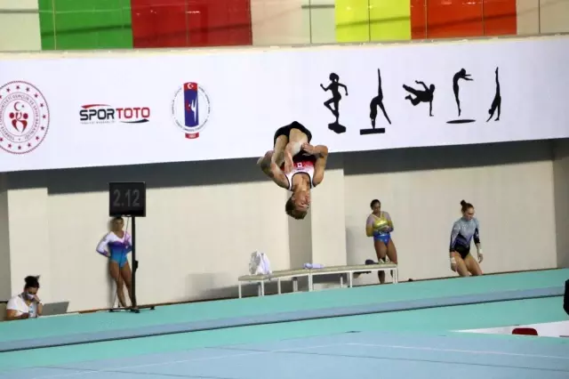 Artistik Cimnastik Dünya Challenge Kupası başladı