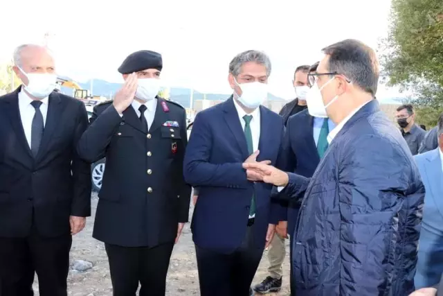 Bakan Dönmez baba ocağında