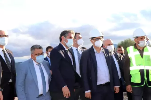 Bakan Dönmez baba ocağında