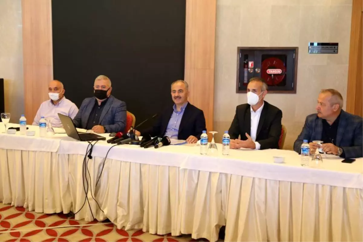 BAŞKAN METİN, BASIN MENSUPLARIYLA BİR ARAYA GELEREK ÇALIŞMALARI DEĞERLENDİRDİ..