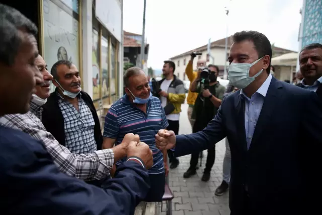 DEVA Partisi Genel Başkanı Babacan, partisinin Akçakoca ilçe kongresine katıldı