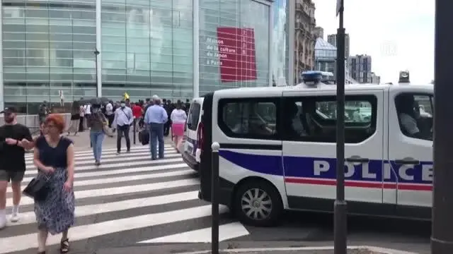 Son dakika haber... Evsizlerin barınma vaadiyle tahliyesi ve gözaltı merkezlerine götürülmesi protesto edildi