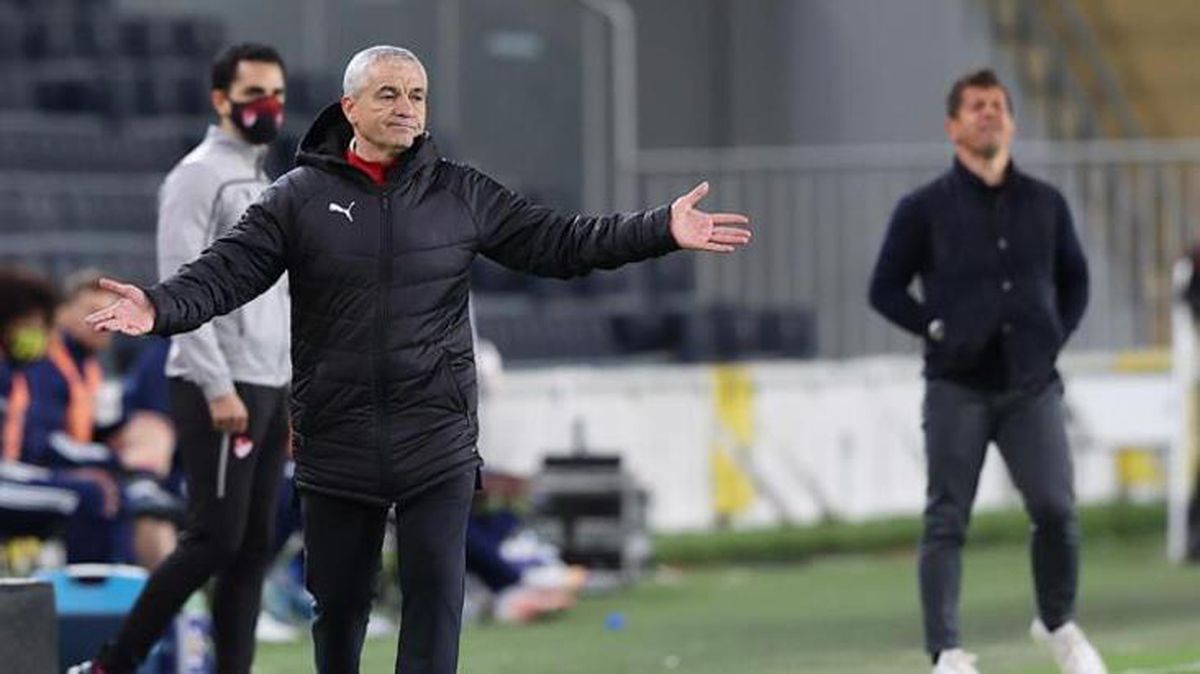 F.Bahçe'nin belalısı Rıza Çalımbay'dan yine gözdağı: Savunma yapmayacağız, gol arayacağız