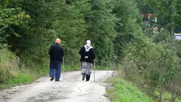 HAMSİKÖY'DE TAŞ OCAĞINA KARŞI 2 BİN İMZA