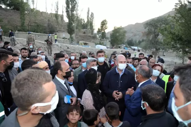 Son dakika haber | İçişleri Bakanı Soylu: Türkiye'nin son 3 yılda kaçak göçmen olarak sınırda engellediği sayı 1 milyon 250 bindir