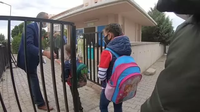 KIRKLARELİ - Okullarda Kovid-19 tedbirleri en süt düzeyde uygulanıyor