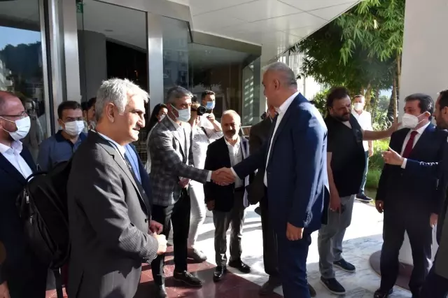 Kültür ve Turizm Bakanı Ersoy, Marmaris'te turizmciler ile bir araya geldi