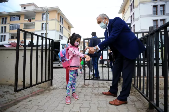 KIRKLARELİ - Okullarda Kovid-19 tedbirleri en süt düzeyde uygulanıyor
