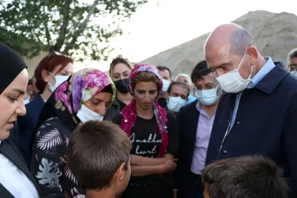 Soylu: Son üç yılda İran sınırında 1 milyon 250 bin kaçak göçmenin geçişi engellendi-1