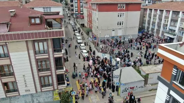Son dakika haber! Sultangazi'de okul önlerinde kazaya davetiye