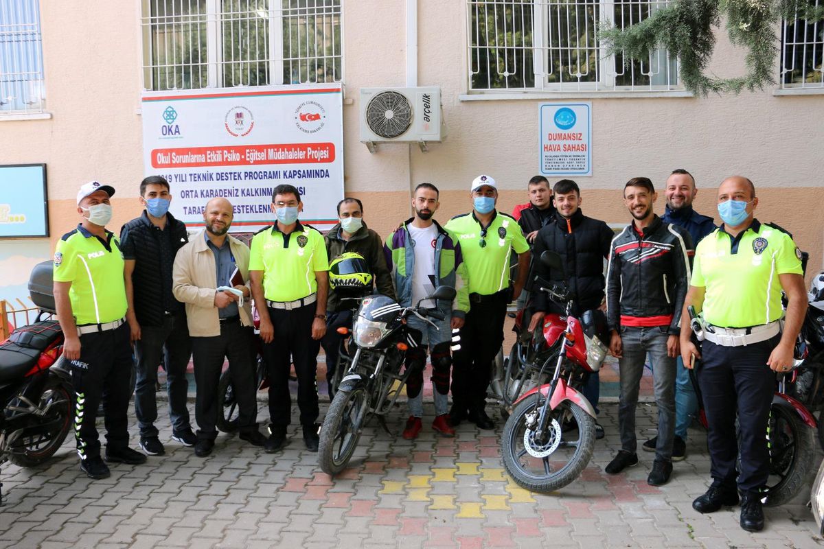 Tokat'ta motosikletli kuryelere eğitim verildi