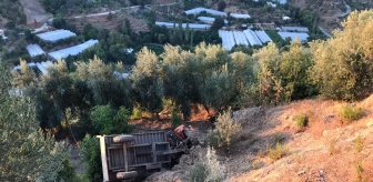 Alanya'da uçuruma yuvarlanan traktörün sürücüsü öldü