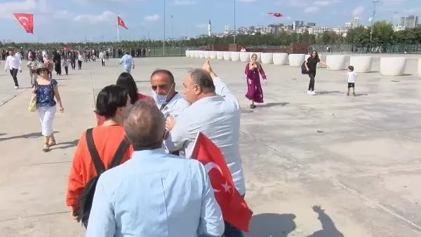 Aşı karşıtı mitinge katılanlardan ilginç açıklamalar