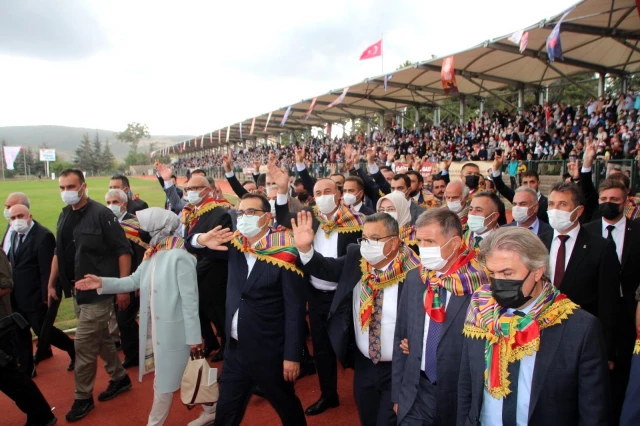 Bakanlar Çavuşoğlu ve Dönmez, Söğüt Ertuğrul Gaziyi Anma ve Yörük Şenlikleri'ne katıldı