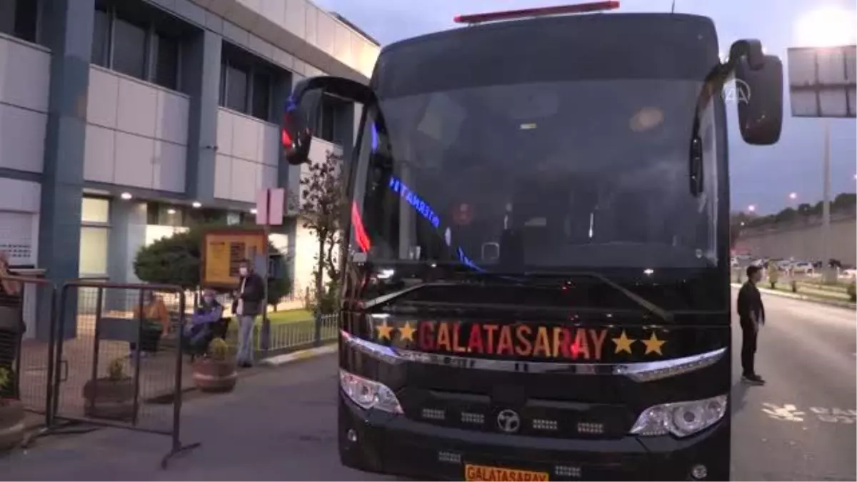 Galatasaray kafilesi, Trabzon'a geldi