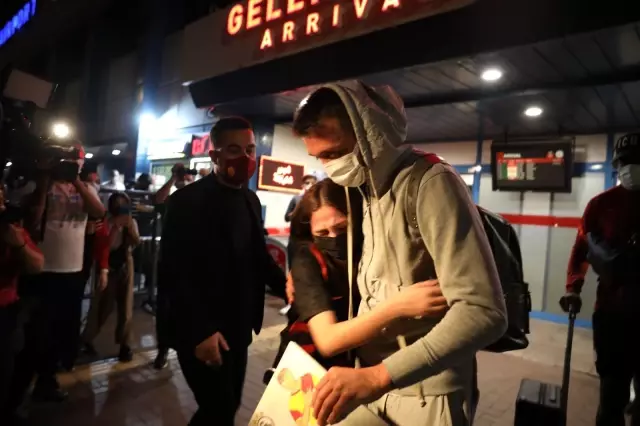 Galatasaray kafilesi, Trabzon'a geldi