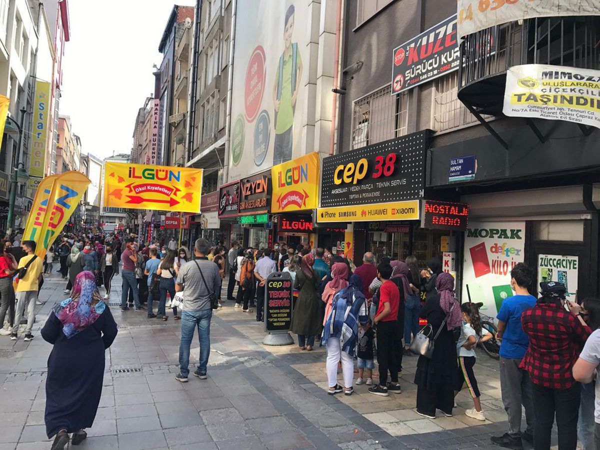 Kayseri'de okul alışverişi yoğunluğu